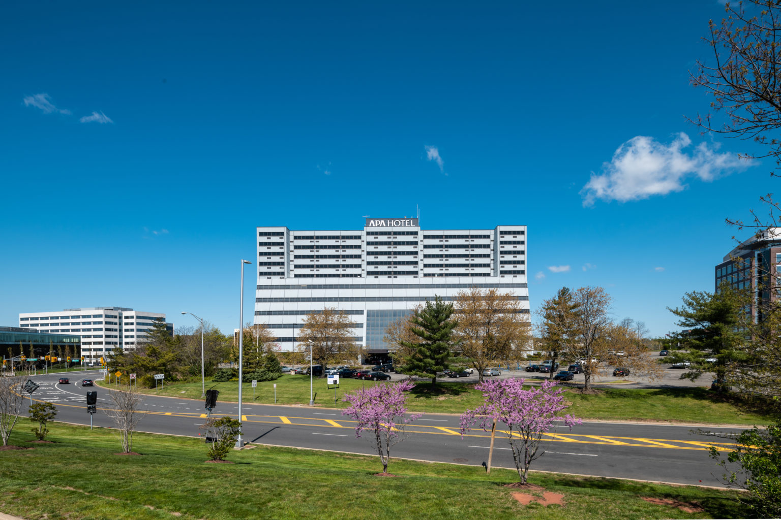 View of APA Hotel located in Iselin, NJ